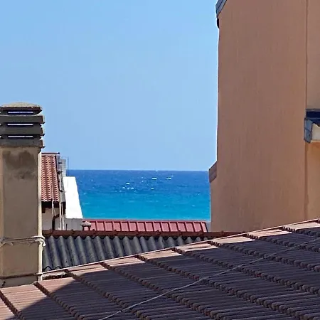 In Centro A 2 Minuti A Piedi Dalla Siaggia Гостевой дом *