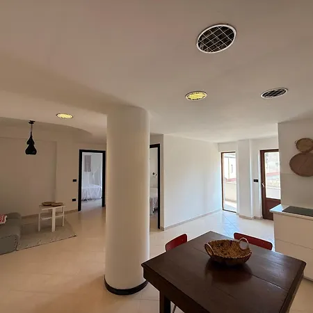 Guest house In Centro A 2 Minuti A Piedi Dalla Siaggia