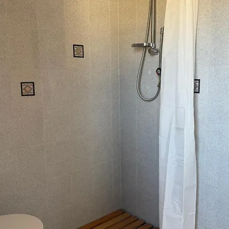 In Centro A 2 Minuti A Piedi Dalla Siaggia 게스트하우스 카리아티